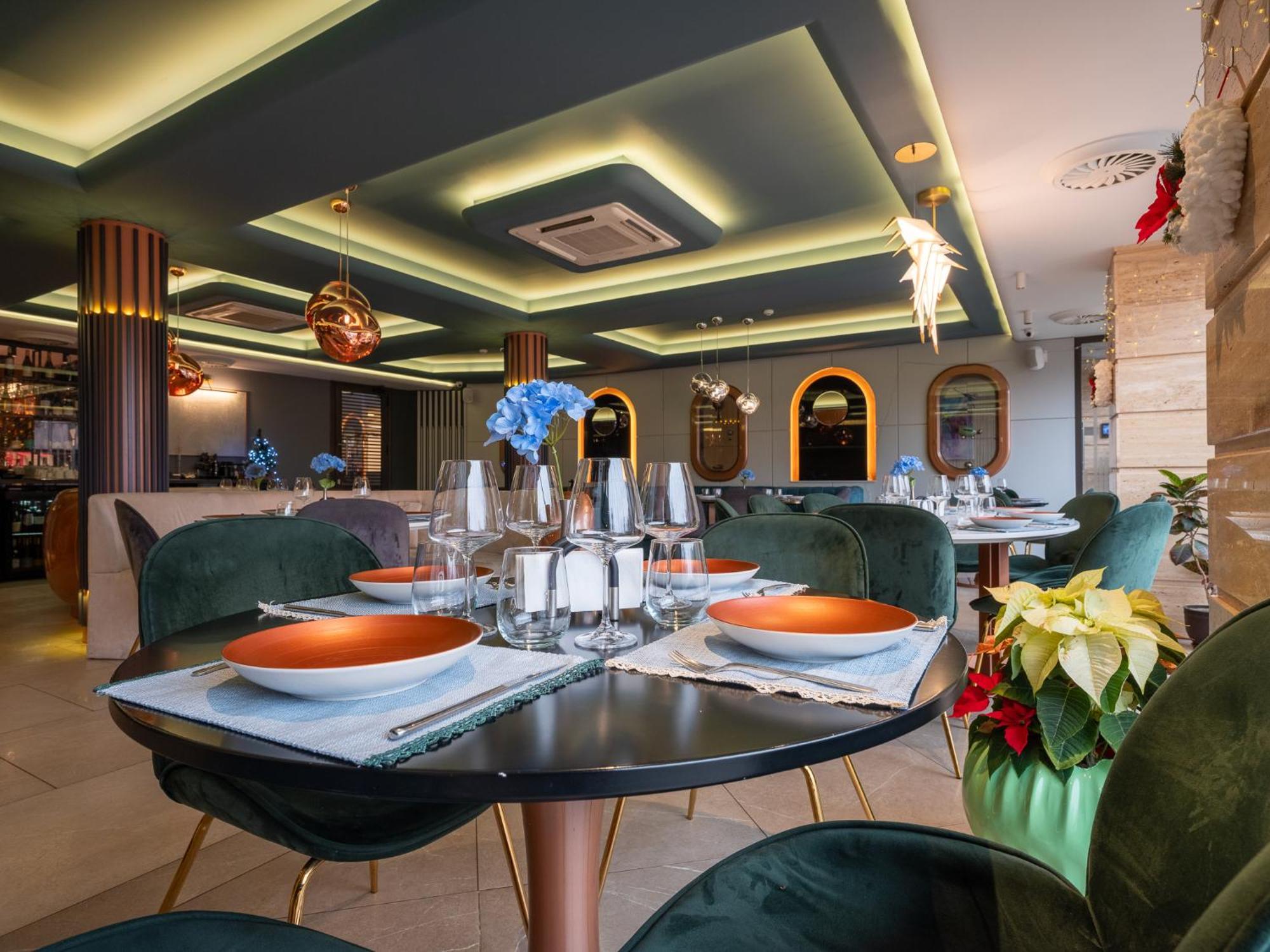Hotel Concorde Veliko Turnovo Bagian luar foto