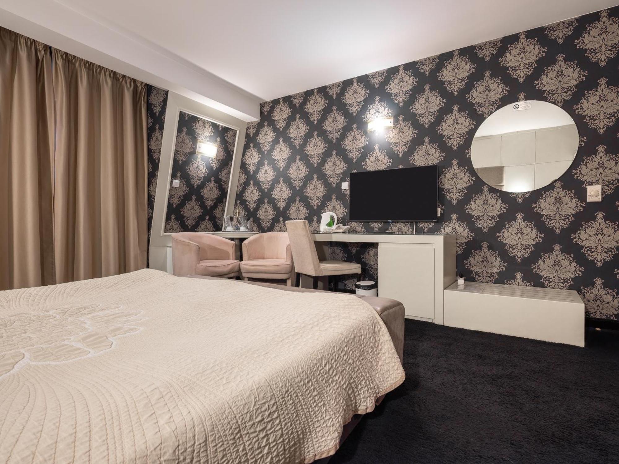 Hotel Concorde Veliko Turnovo Bagian luar foto