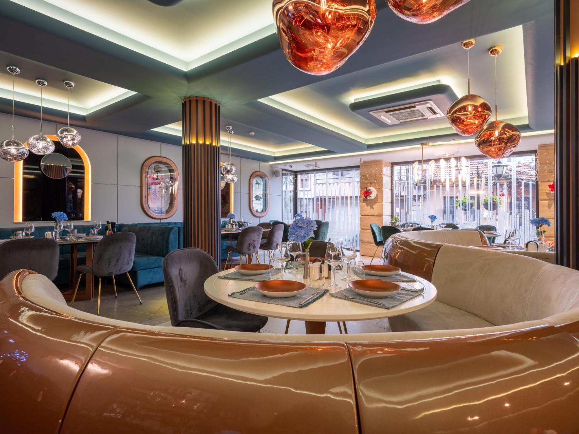 Hotel Concorde Veliko Turnovo Bagian luar foto