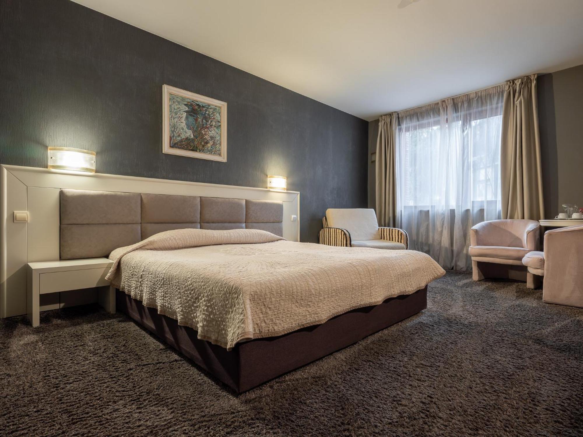 Hotel Concorde Veliko Turnovo Bagian luar foto